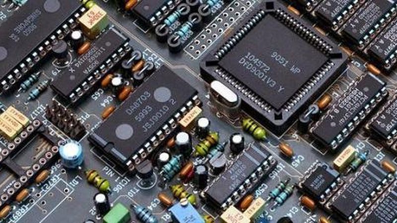 高频模拟芯片选型：从性能到应用的全面考量**